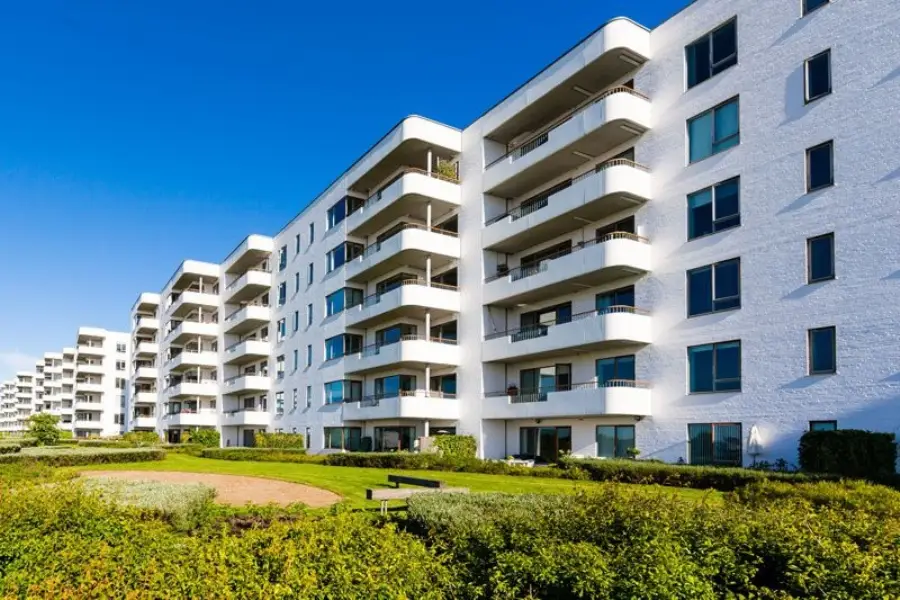 Kuşadası Otel Tadilatı Dekorasyon Boya Alçı Sıva Seramik Komple